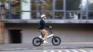 Beim Acer Ebii ist der Elektromotor KI gesteuert – damit passt sich die elektrische Unterstützung an den Fahrstil des Fahrers an und soll so im Laufe der Zeit die ideale Unterstützungsstärke finden. (Bild: Acer)