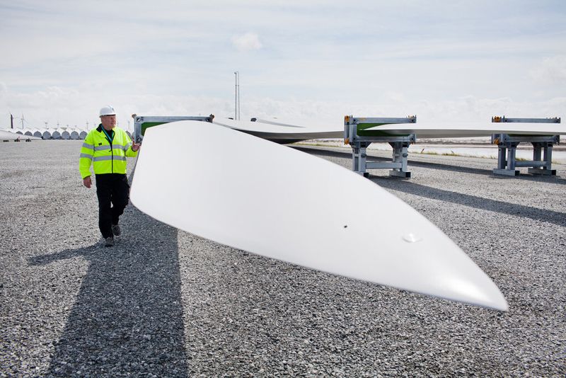 Noch ein Qualitätscheck im Hafen. (Bild: Siemens)
