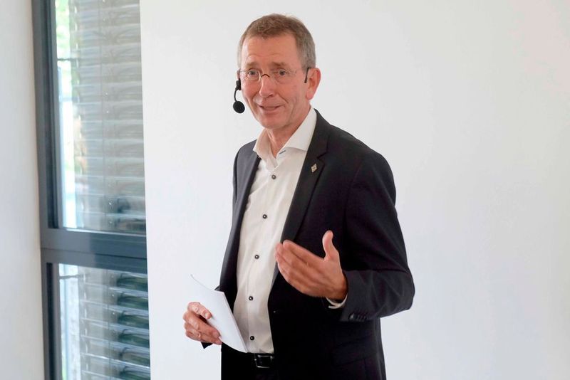 Frank Mund, Präsident Kfz-Gewerbe NRW:  „Die Geschäftsstelle vertritt vier Verbände mit 116.000 Mitarbeitern in 13.000 Betrieben.“ (Zietz/»kfz-betrieb«)