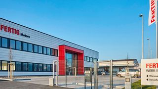 Die Fertig Motors GmbH hat mit dem Produktionswerk 2 in Marktheidenheidenfeld eine eigene Mechanikfertigung aufgebaut.  (Beckhoff)