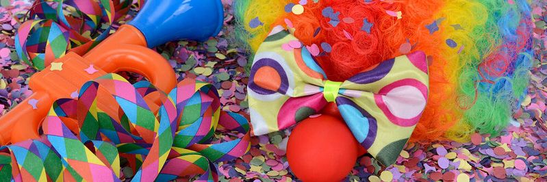 Gute Laune bei Mitarbeitern verbreitet sich nicht durch Konfetti, sondern durch Prozesstransparenz und Entlastung, etwa durch Automatisierung. (Bild:  frei lizenziert: annca /  Pixabay)