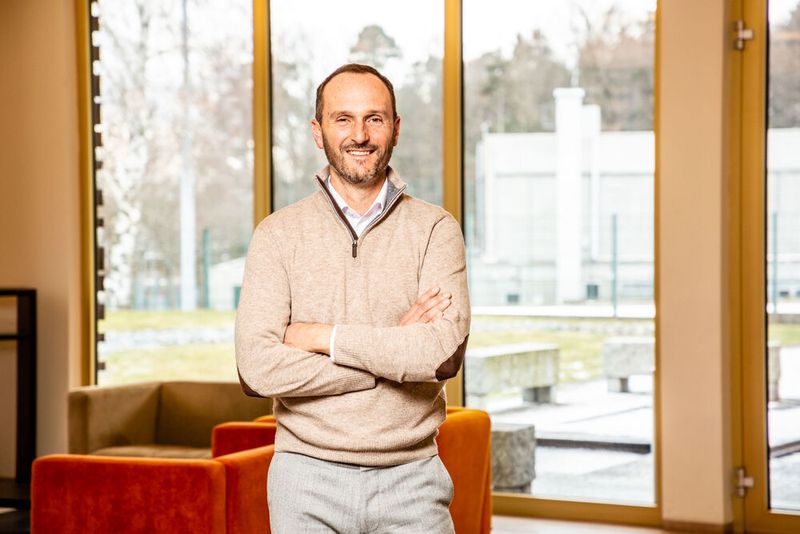 Das Erfolgsrezept von Ralph Ziereis ist die konsequente Umsetzung digitaler Prozesse in der Dentaltechnik. Er bietet seinen Kunden Maschinen, aber auch komplette Fertigungsprozesse. (Trumpf)