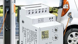 Neben der Überwachung von DC-Ladestationen lässt sich der Isolationswächter RN 5897/020 auch zur Überwachung von ungeerdeten AC-, DC-, AC/DC-Netzen, USV-Anlagen, Netzen mit Frequenzumrichtern bzw. Gleichstromantrieben, Batterienetzen und mobilen Stromerzeugern einsetzen. (E. Dold & Söhne)