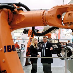 Die Industrial Automation ist die internationale Leitmesse für Prozessautomation, Fertigungsautomation und Systemlösungen für die Produktion und Gebäude.