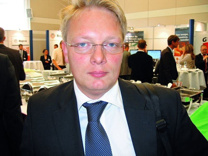 S. Daniel Taborek, Senior Consultant: »Mit wenig Zeitaufwand können hier die unterschiedlichen Lösungen der Hersteller miteinander verglichen werden. Canaletto.Net betreibt ein eigenes Rechenzentrum mit mehr als 20 000 Domains. Sicherheit hat deshalb in unserem Unternehmen ein sehr hohen Stellenwert.« (Archiv: Vogel Business Media)