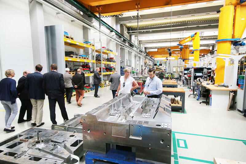 A tour around the facilities at Hofmann Innovation Group in Lichtenfels, Germany; a highly automated and standardised tool and mould making factory. (wortundform)