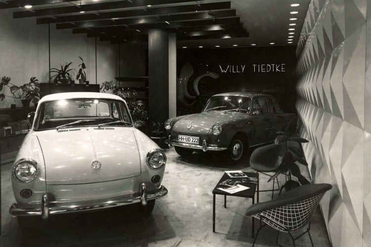 Der Ausstellungsraum im Wandsbecker Chaussee-Laden in den 1960er Jahren. (Tiedtke)