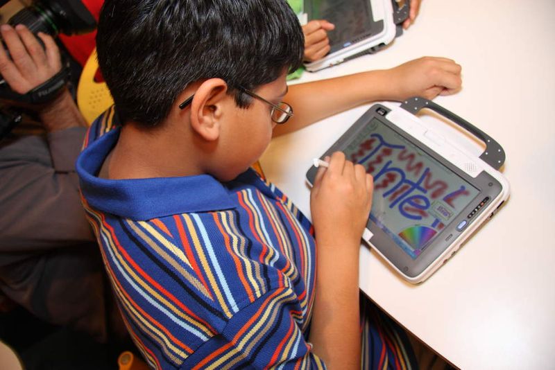 Intel will das schulische Lernen mit dem Classmate-PC fördern. (Archiv: Vogel Business Media)