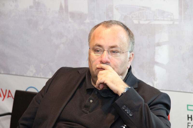 ...Dinko Eror, Vice President und General Manager Deutschland, vertreten. (Bild: Vogel IT-Medien)