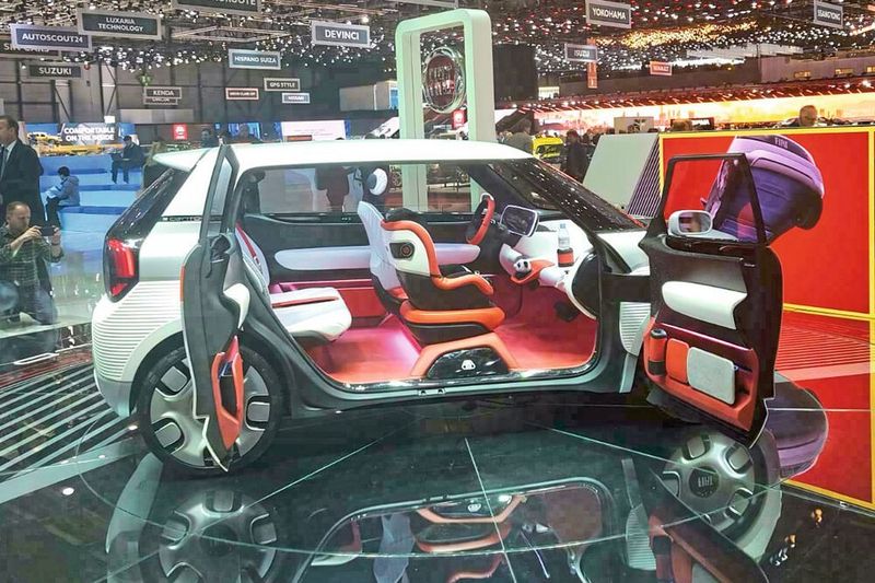 Im Innenraum des Centoventi geht es recht geräumig zu. E-Autos lassen innen eben mehr Platz. (Mauritz/»kfz-betrieb«)
