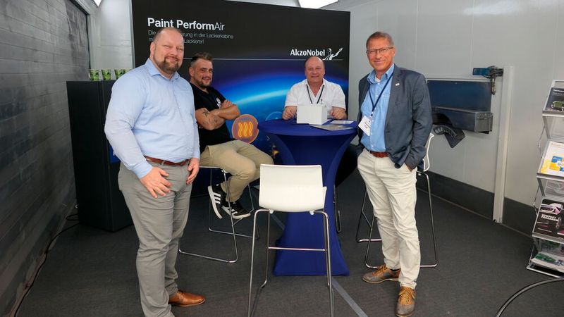 Unter den Produktnamen Sikkens Autosurfacer Optima und Lesonal 2K Ultimate Filler vertreibt der Lacklieferant Akzo Nobel schnell trocknende Füller auf dem deutschen Markt. (Bild: Wenz | VCG)