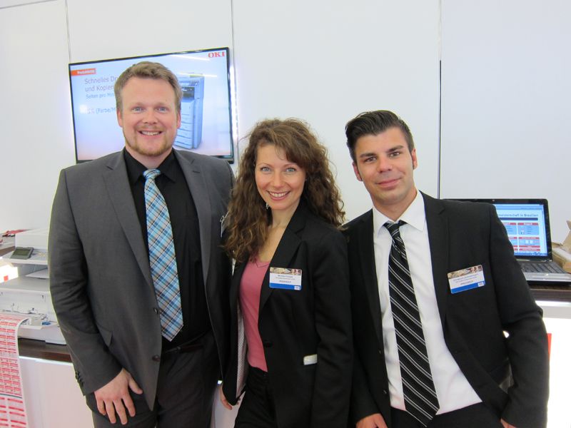 (v. l.) Frank Castrop, Monika Fietzek und Christoph Zimmermann, OKI (Bild: IT-BUSINESS)