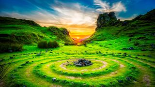 Mit dem sogenannten 'Scope3' nehmen Unternehmen auch ihre gesamte Lieferkette unter die Lupe. So ziehen die eigenen Nachhaltigkeitsziele immer weitere Kreise. Für die Finanzbranche soielt dabei die IT und Cloud Computing eine entscheidende Rolle.  (Bild: gemeinfrei: David Mark)