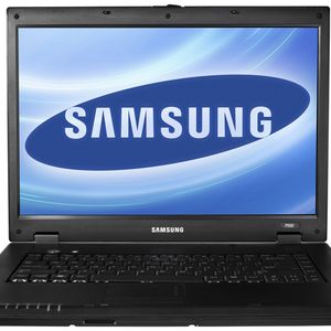 Für 999 Euro bekommt der Geschäftskunde von Samsung das P500 mit 15,4-Zoll-Display.