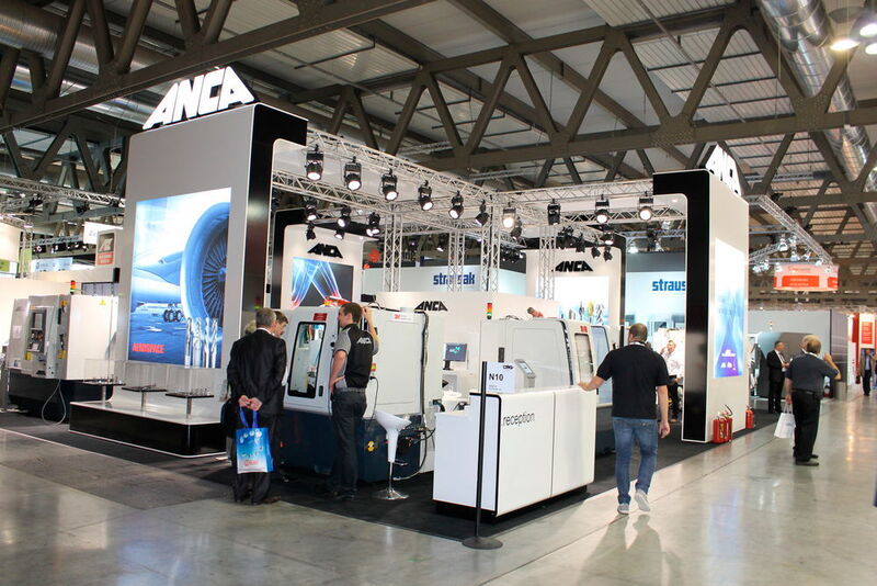With more than 1,600 companies and 120,000 m² of net exhibition space booked and distributed across 12 halls, EMO Milano (5-10 October 2015) was a bright reflection of a positive trend in European machine tool production. (Source: Schulz)