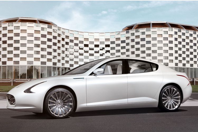 Technik-Chef Peter Tutzer, der unter anderem für Porsche und Bugatti arbeitete, glaubt, dass  Thunder Power bis zum Jahr 2020 mindestens zwei neue Modelle auf dem Markt haben könnte. (Foto: Thunder Power)