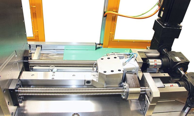 Der Modellversuch Tribometer ermöglicht die Simulation der Reibungsverhältnisse bei der Blechumformung mit Bestimmung des Reibungskoeffizienten μ zwischen Werkzeug und Material im Flachbahnprinzip. (Raziol)