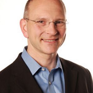 Thomas Stieglitz ist seit 2004 Leiter des Lehrstuhls für Biomedizinische Mikrotechnik am Institut für Mikrosystemtechnik – IMTEK der Technischen Fakultät der Universität Freiburg