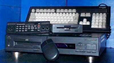 Das CDTV mit komplettem Zubehör(Bild:  CDTV /Patric Klöter  / CC BY 3.0)