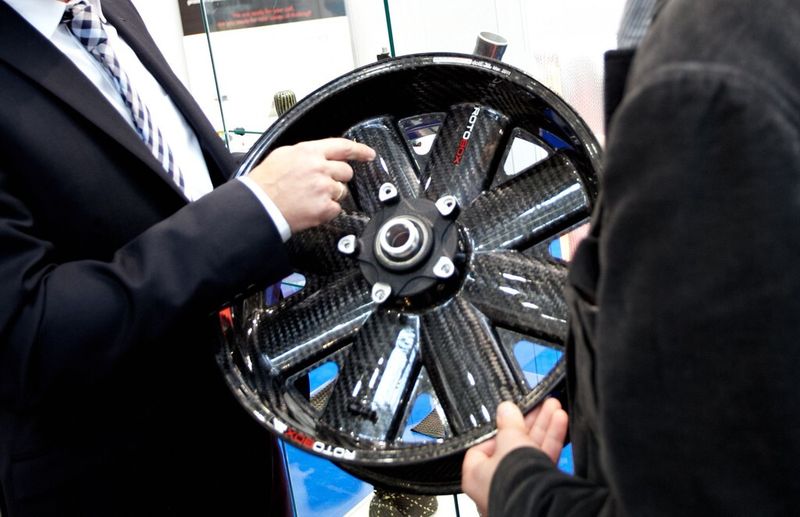 CFK-Felge. Auch optisch durchaus ein Hingucker. (Bild: Composites Europe)