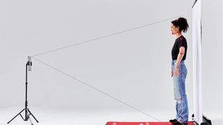 Mewa führt flächendeckend die digitale Größenvermessung von Menschen ein, um diese rasch und ohne weitere Umstände die passende Berufsbekleindung zur Verfügung stellen zu können. (Bild: Mewa)