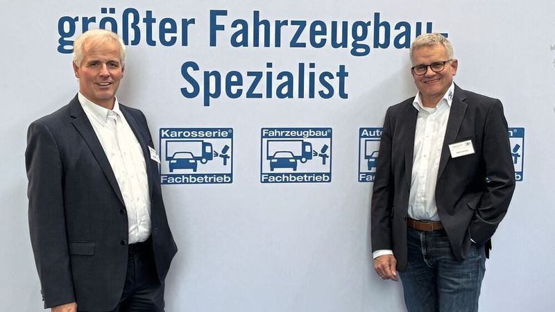 Claus Evels (li.) und Dierk Conrad sind zwei wesentliche Treiber für die Nutzfahrzeugthemen beim ZKF. (Bild:  Otto - VCG)
