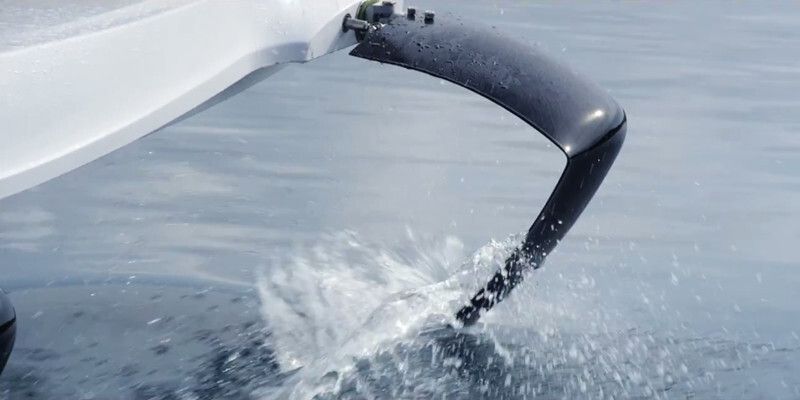 Zum Abheben – das elektrische Tragflächenboot Quadrofoil (Quadrofoil)