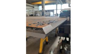 Mobile Fasenfräsmaschinen zeigen gerade beim Einsatz bei großen Blechdicken ihr Können.  (Bild: Cevisa)