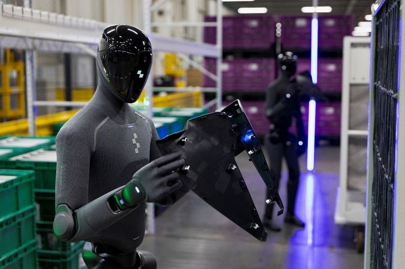 Humanoider Roboter Figure 03 im Einsatz im BMW Group Werk Spartanburg.(Bild:  BMW Group)
