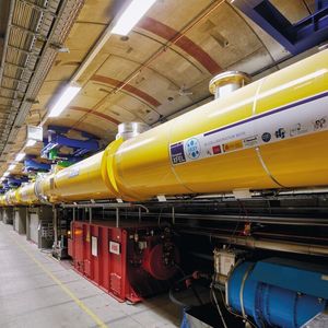 Abb. 1: Blick in den European XFEL-Beschleunigertunnel