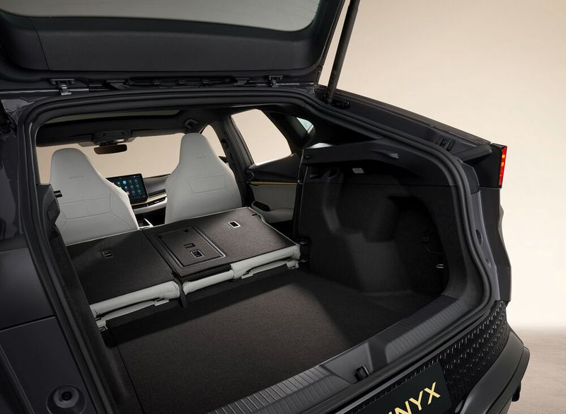 Der Kofferraum wirkt ebenfalls geräumig. (Bild: Volkswagen AG)