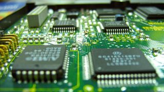 Chipmangel: Quer durch alle Branchen fehlen die Halbleiter. (Cristian Ibarra/Pixabay)