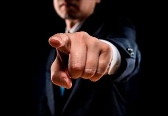 Wir haben Dich! Die Häufigkeit von Cyberangriffen nimmt auch in Deutschland zu, was immensen Schaden bedeutet. Die Politik, allen voran Alexander Dobrindt, will dem Treiben nun einen effizienten Riegel vorschieben. Er stößt auf Zustimmung ...(Bild:  Hacker-Orkus)