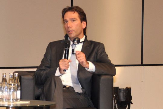 Hans Bresser, Geschäftsführer des niederländischen Kfz-Verbands, gab einen Überblick über die Konzepte der Händler im Nachbarland. (Archiv: Vogel Business Media)