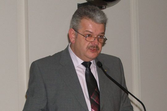 Händlerverbandsvorsitzender Peter Schumann: „Hyundai-Fahrzeuge werden fast schon an jeder Imbissbude angeboten.“ (Archiv: Vogel Business Media)