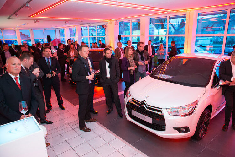Etwa 150 Gäste kamen zur Eröffnung des neuen Standorts ... (Foto: Citroën)