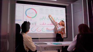 Mit einer positiven Stimmung können auch trockene Themen gut vermittelt werden.  (Bild: Andrey Popov - stock.adobe.com)