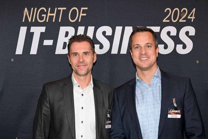 Das ViewSonic-Team: Marc Rassier (l.) und Dominic Mein (Bild: Hannes Magerstädt)