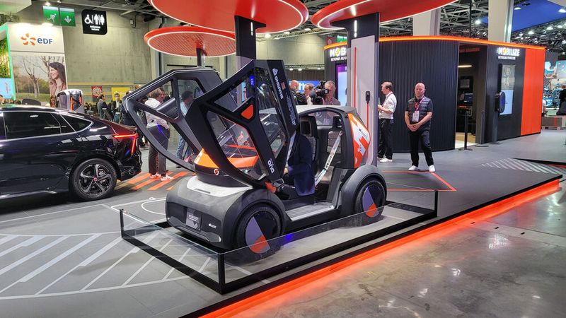 Renaults Mobilitätstochter Mobilize hat mit dem Duo ein auf Carsharing zugeschnittenes Fahrzeug entwickelt, das stark an den Renault Twizy erinnert. (Bild: Wehner/Vogel Communication Group)