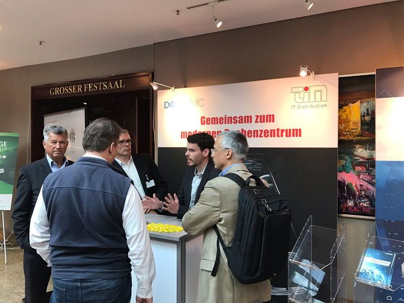 Mit Dell/EMC war auch der momentan größte Enterprise-Storage-Anbieter mit einem Stand in Hamburg vertreten. (Bild: Vogel IT-Medien)