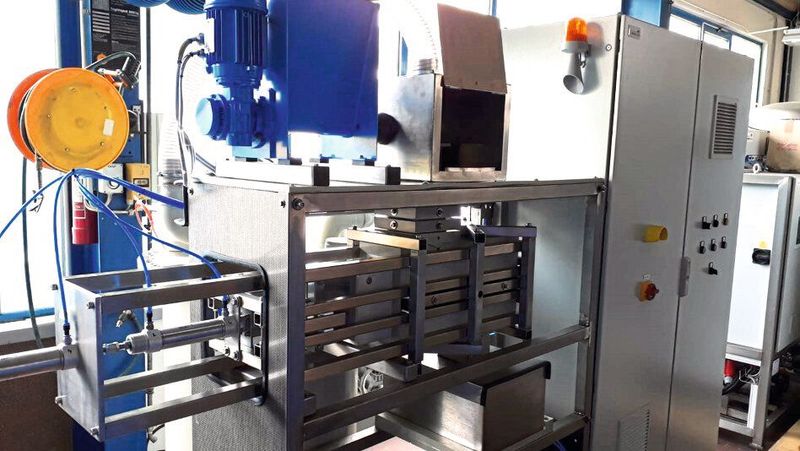 Demonstrationsanlage zur Regeneration der Aktivkohlen (Bild: EnviroChemie)