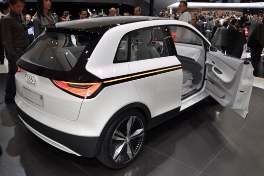 Audi macht auf der IAA mit dem Konzept eines künftigen A2 auf sich aufmerksam. (Wehner)