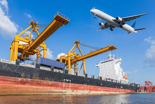 Unternehmen, die ihre Compliance-Prozesse optimieren möchten, bekommen mit EVA SLP7 jetzt ein interessantes Tool zur schnellen, sicheren Sanktionslistenprüfung an die Hand.(Bild:  Shutterstock.com/Suwin)