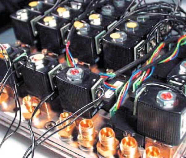 1990: Alongside solenoid valves and pneumatic valves, sensors, mass flow controllers and systems for process automation help Bürkert establish itself as a system supplier for fluidics applications.  (Bürkert)