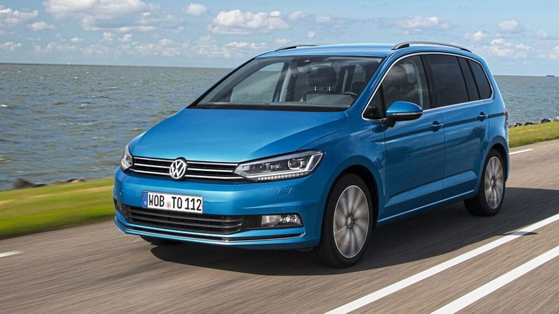 Platz eins bei den Großraum-Vans im Februar 2024: VW Touran, 1.731 Neuzulassungen (Bild: VW)