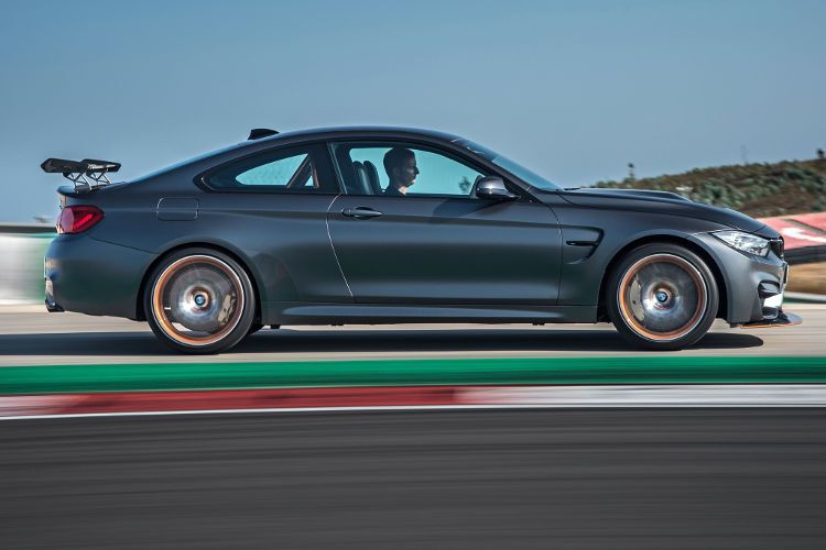 Der Reihen-Sechszylinder-Turbomotor besitzt 3,0 Liter Hubraum und hat zusätzlich die neue Wassereinspritzung verbaut. (Foto: BMW)