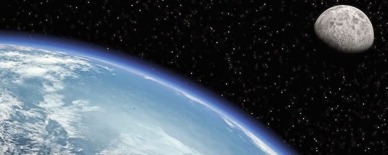 Blick auf den Mond mit der Erde im Vordergrund: Neue Messungen unterstützen die Theorie, dass es sich beim Mond um herausgeschleudertes Material des Erdmantels handelt.(Bild:  NASA Goddard Space Flight Center)