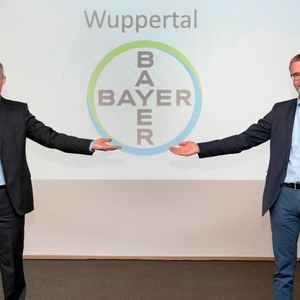 (Bayer)