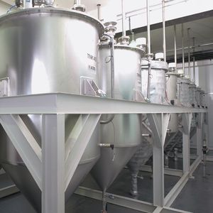 Auf dieser Abbildung ist die Ebene der Flüssigtanks zu sehen.(Bild:  Azo)