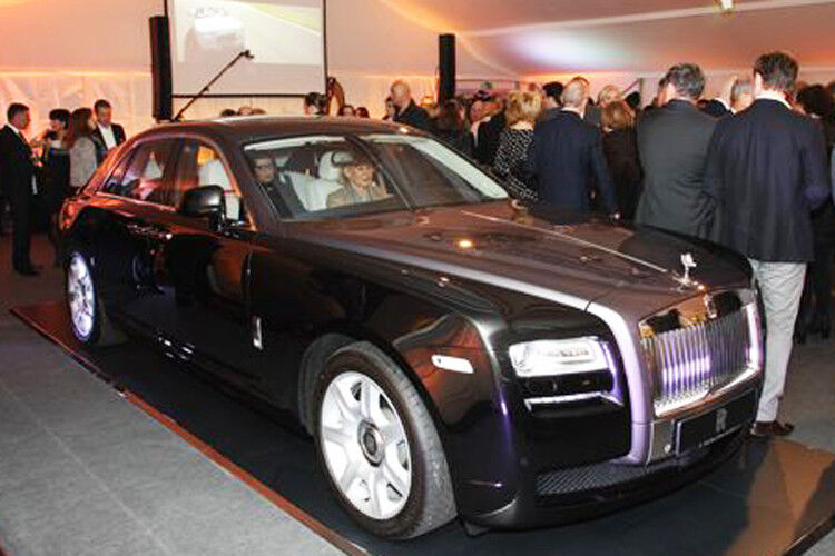 Automobiler Star des Abends war der Rolls Royce Ghost. (Foto: Riller & Schnauck)